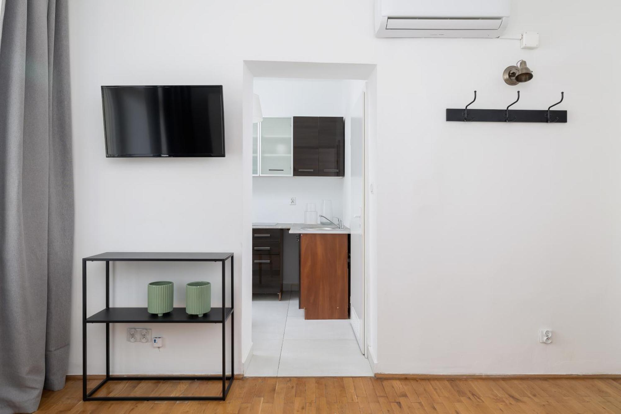 Studio Apartment With Ac - Dluga 65 Krakow Bagian luar foto